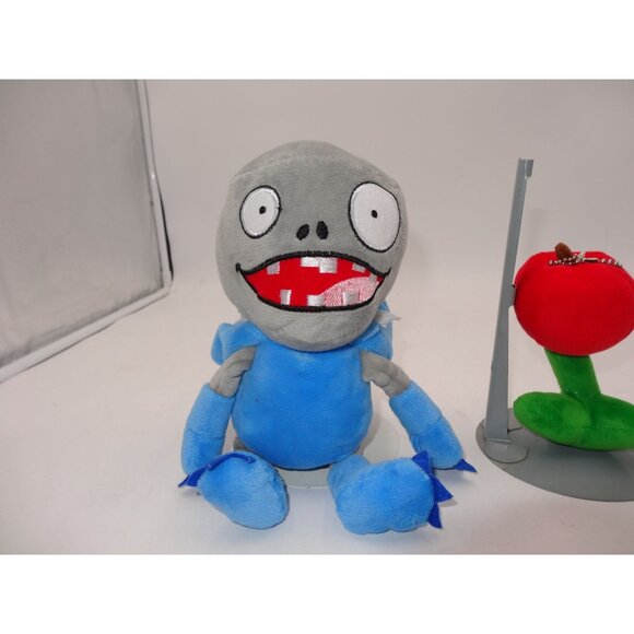 Plants Vs Zombies Blue Buckethead Zombie & Angry Red Apple Plush Set - Picture 3 of 8